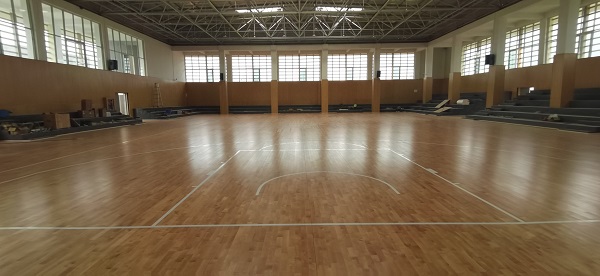 体育馆运动木地板翻新