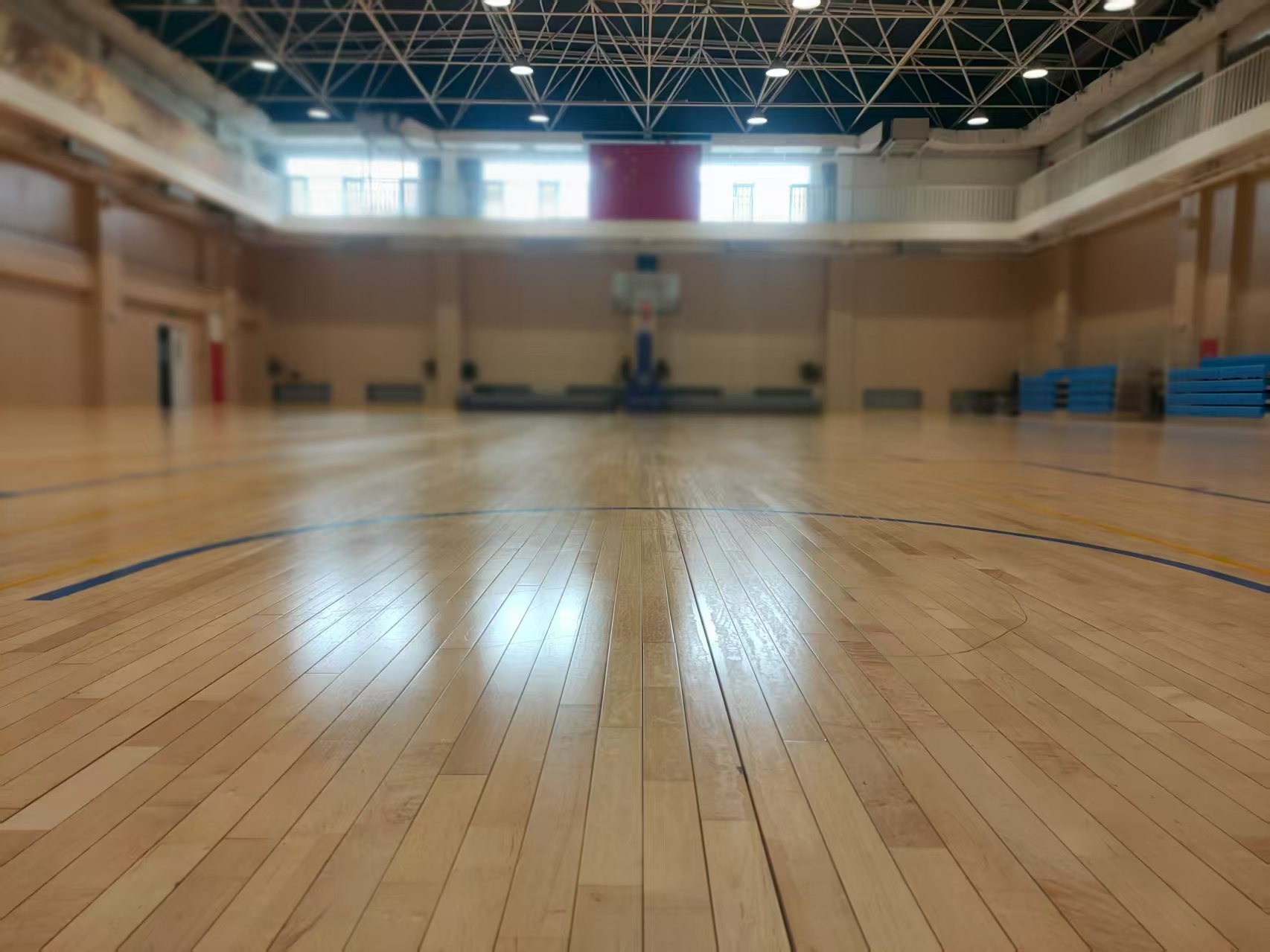 亚太实验学校篮球馆运动木地板清洁保养