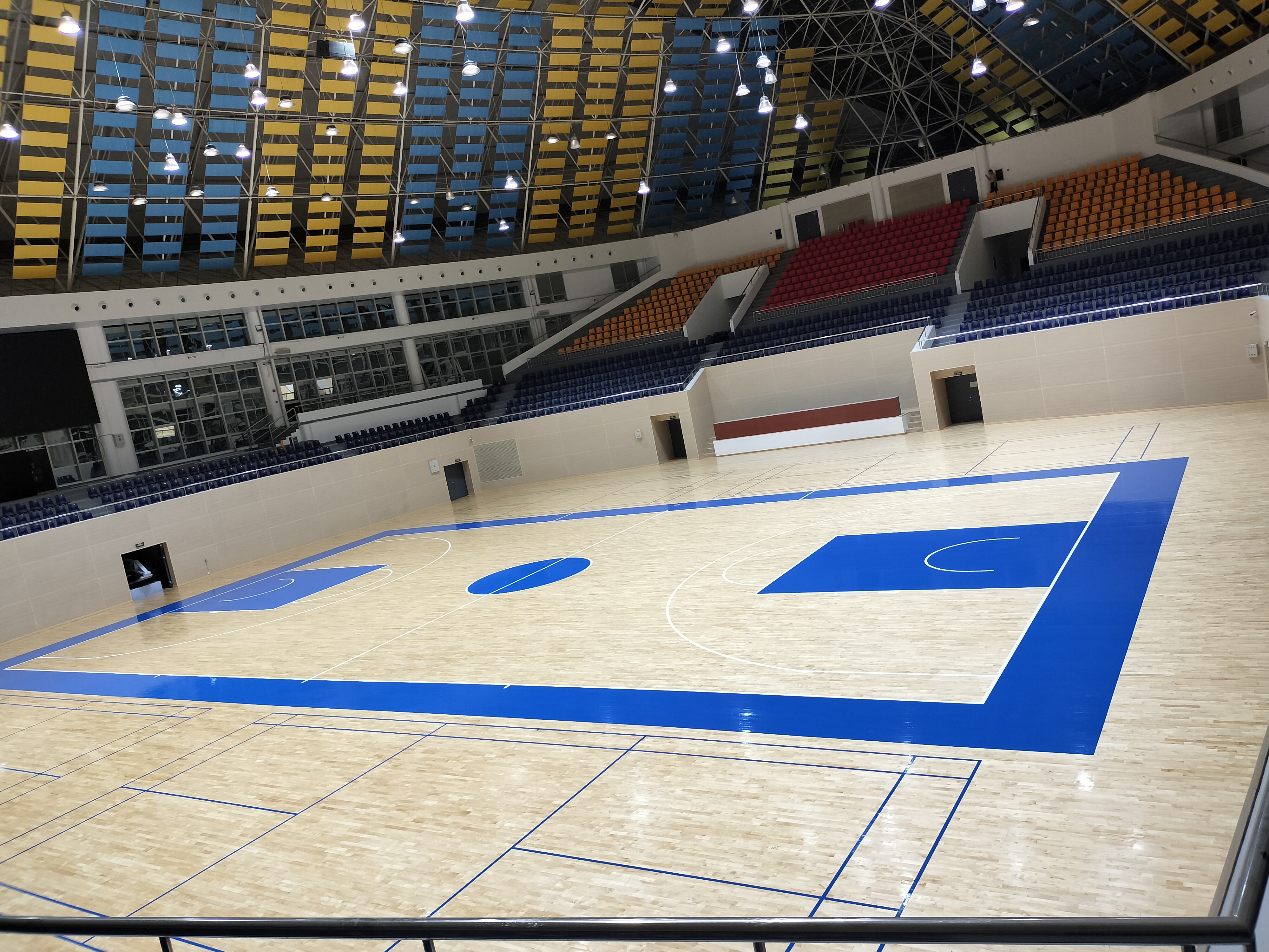 韶关乳源县篮球馆运动木地板翻新