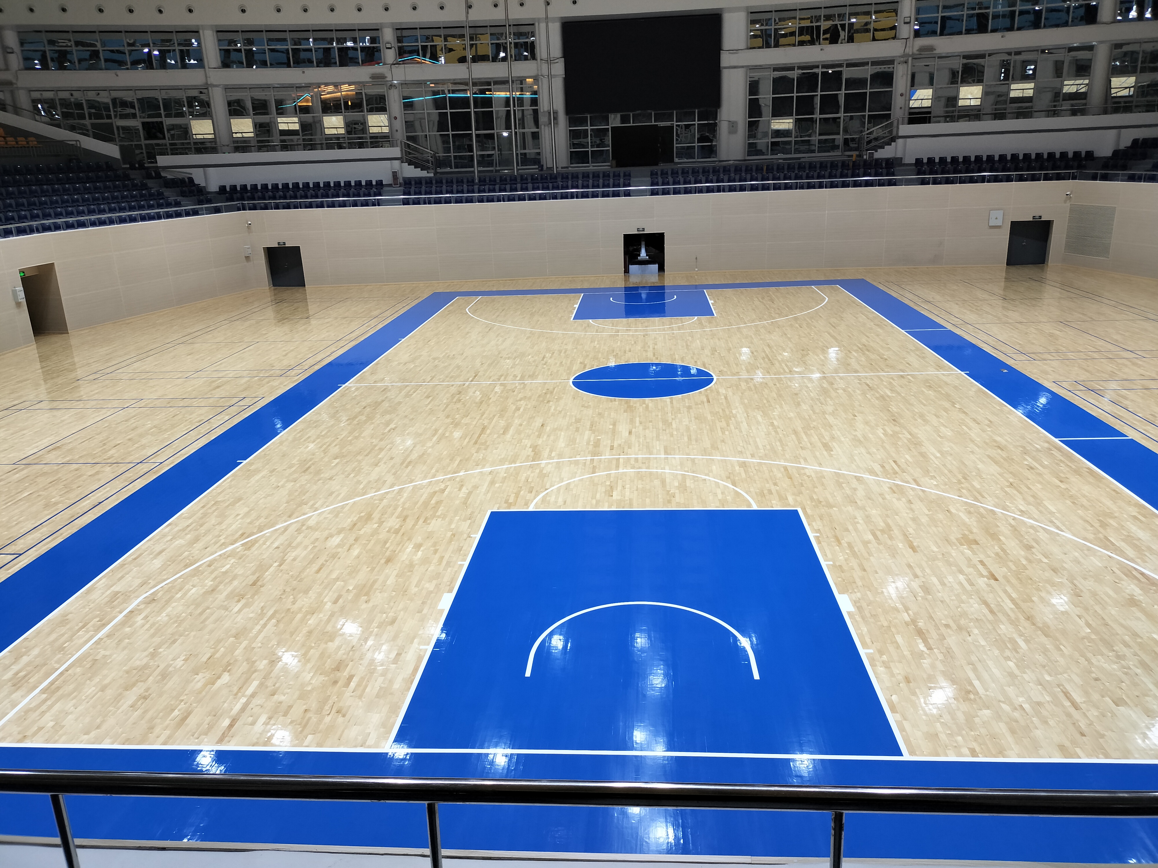 篮球馆木地板翻新