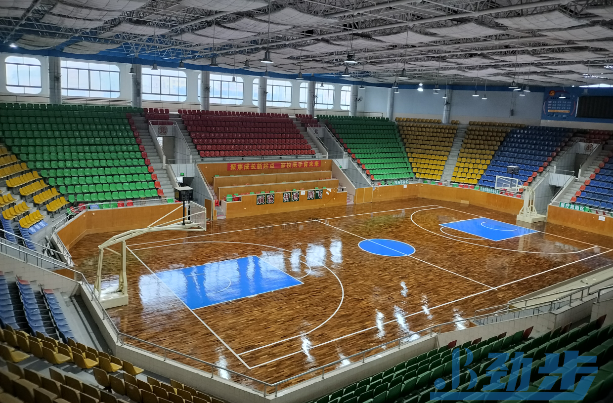 篮球馆木地板翻新