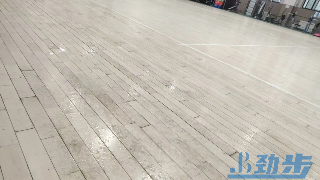 篮球馆木地板修补