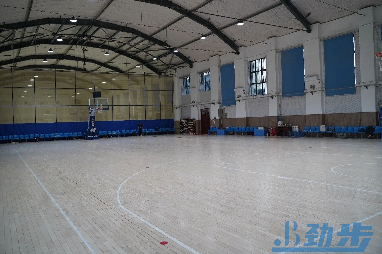 体育馆运动木地板翻新，让每一次起跳都更安心