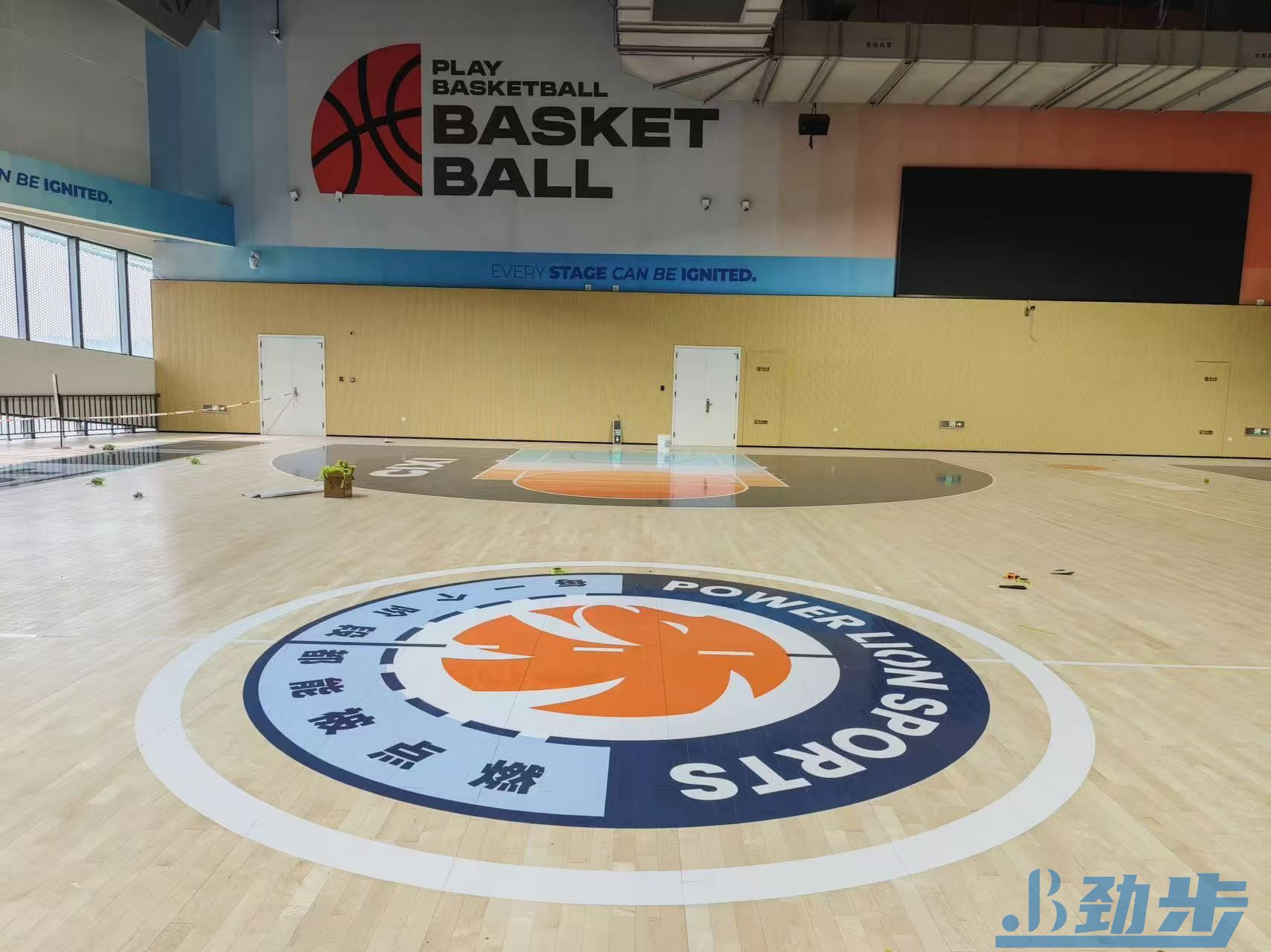 运动地板彩漆怎么做 运动地板彩漆怎么做