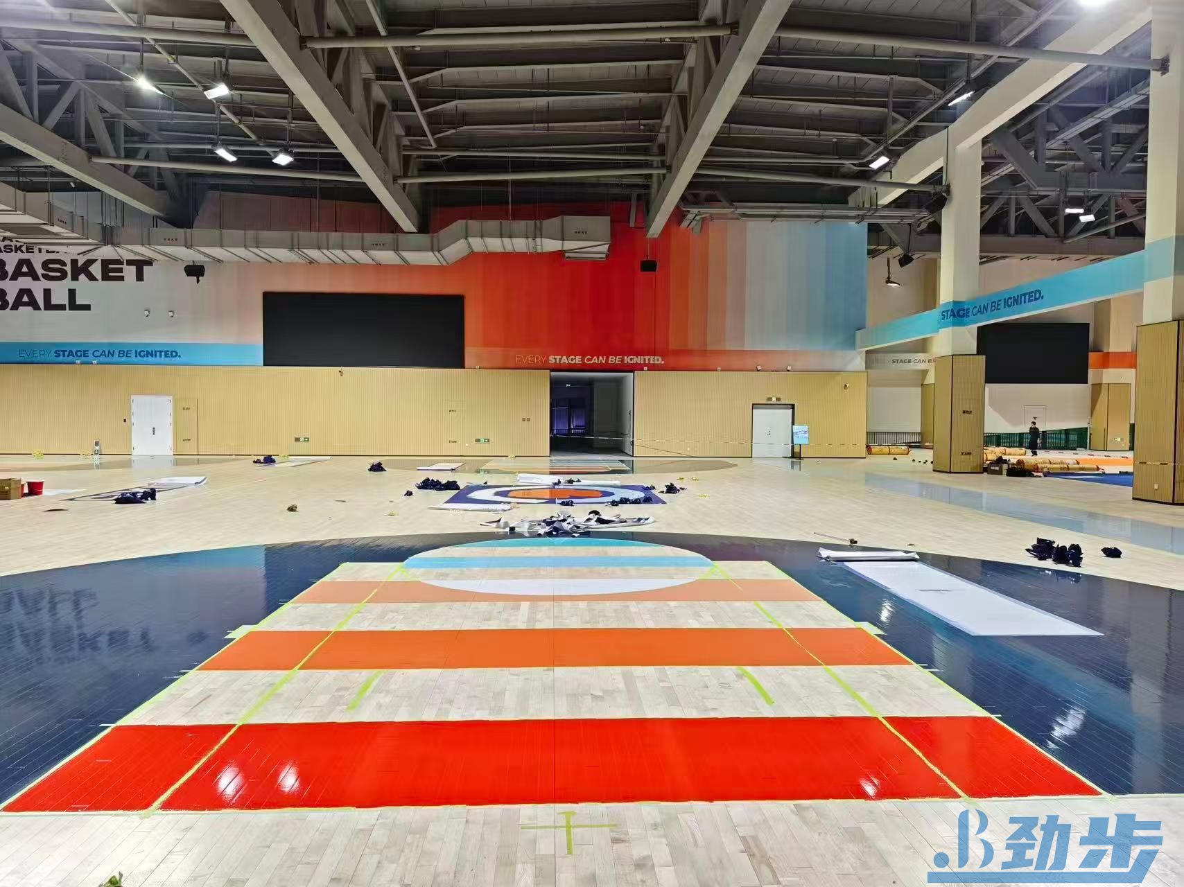 运动地板彩漆怎么做？四步打造专业又美观的运动空间