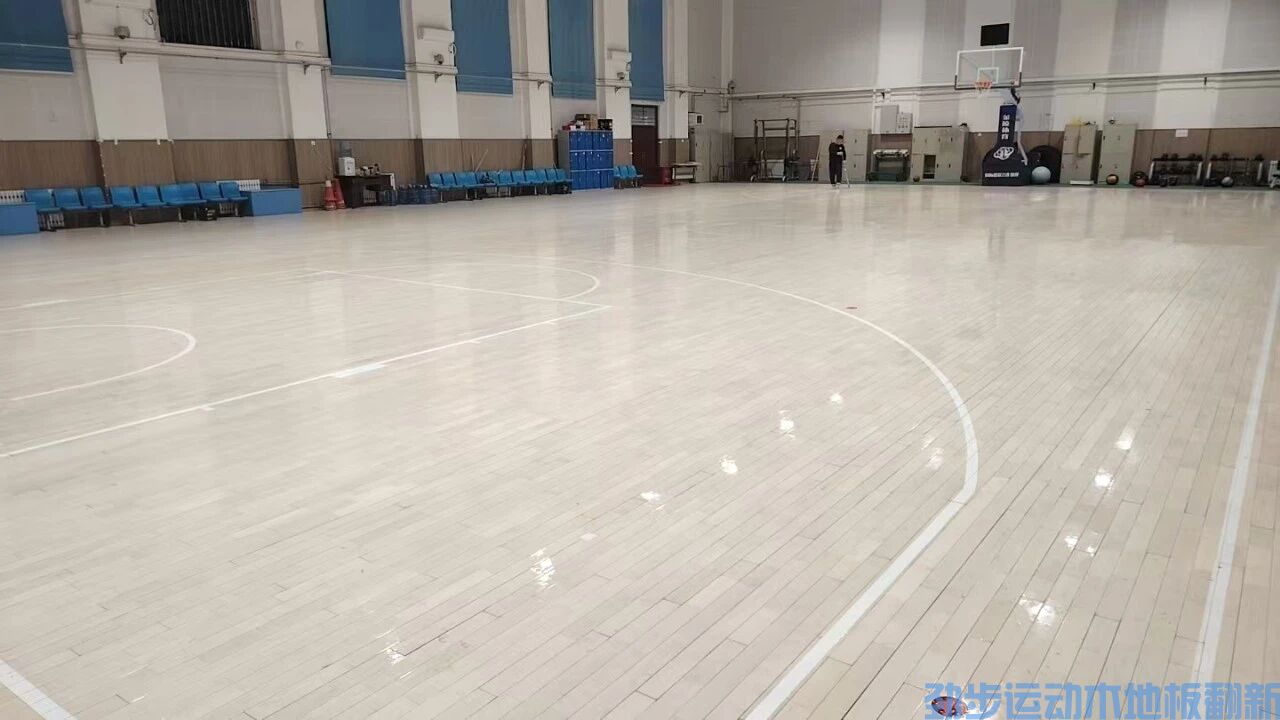 篮球馆木地板翻新多少钱