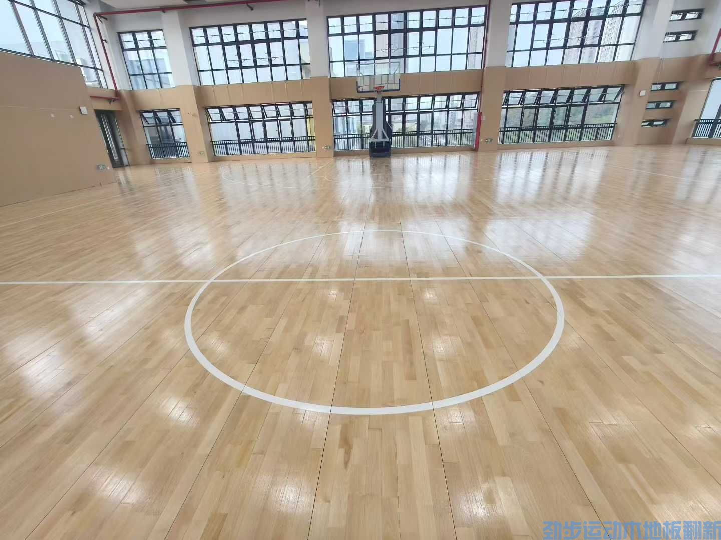 体育运动地板翻新