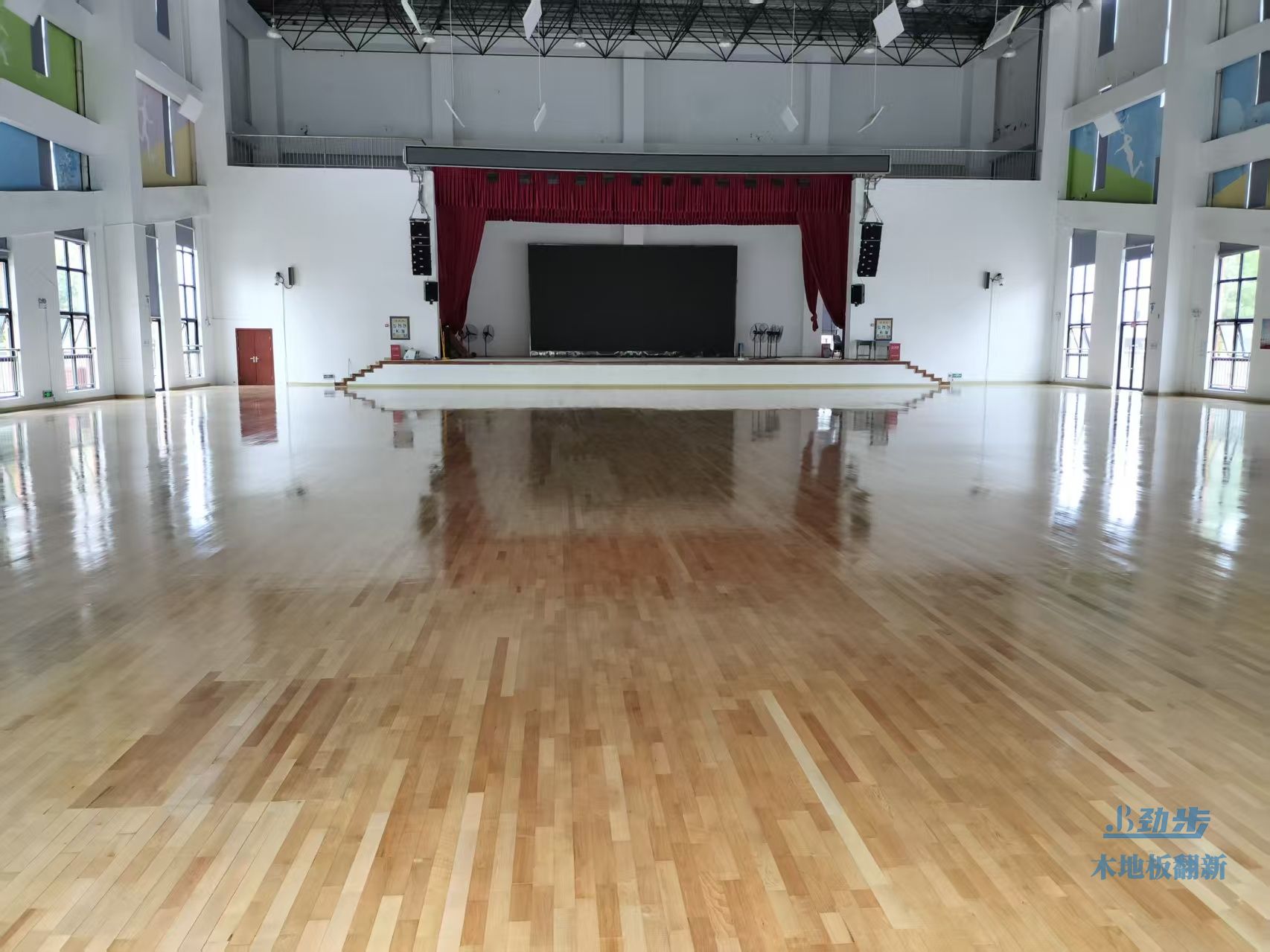 篮球馆地板翻新价格